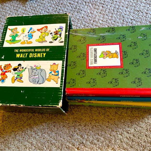 Vintage Wonderful World Of Walt By Disney Boxed Set Of 4 Books - Picture 1 of 15